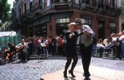 Bailando Tango en las Calles de Buenos Aires 1