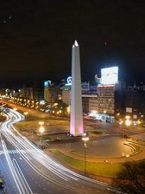 Av. Corrientes nocturna